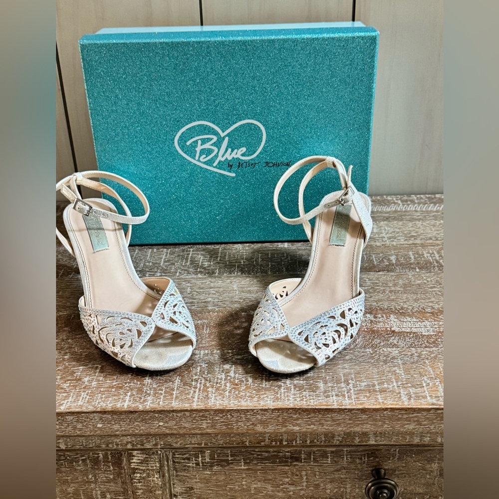 Blue by Betsey Johnson Women's heels